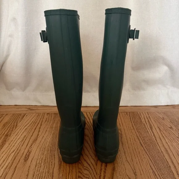 SOLD Hunter Original Tall Rain Boots – - Picture 11 of 13